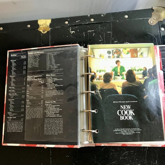 Better Homes & Gardens New Cookbook 1981 Red Plaid Ring Binder Pre-Owned - Picture 4 of 8